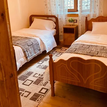 Pensionat Paja - *