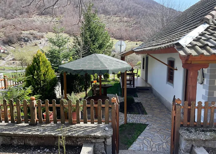 ゲストハウス Paja - *